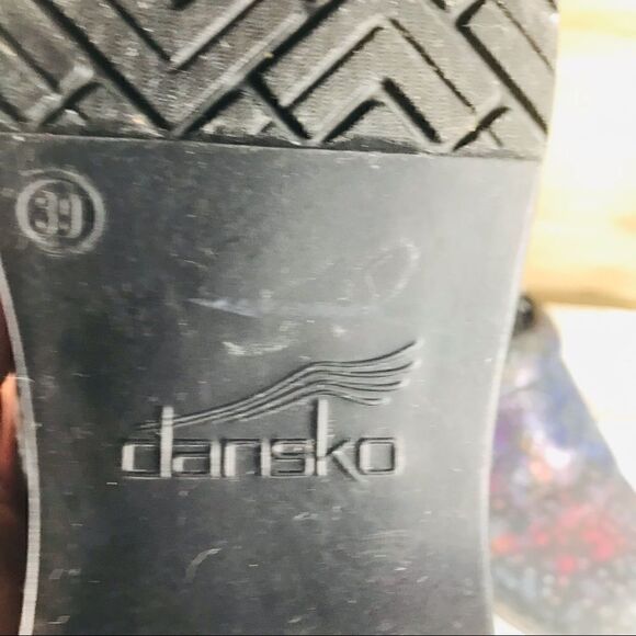 Dansko Multi patterned professional clogs - Picture 7 of 7